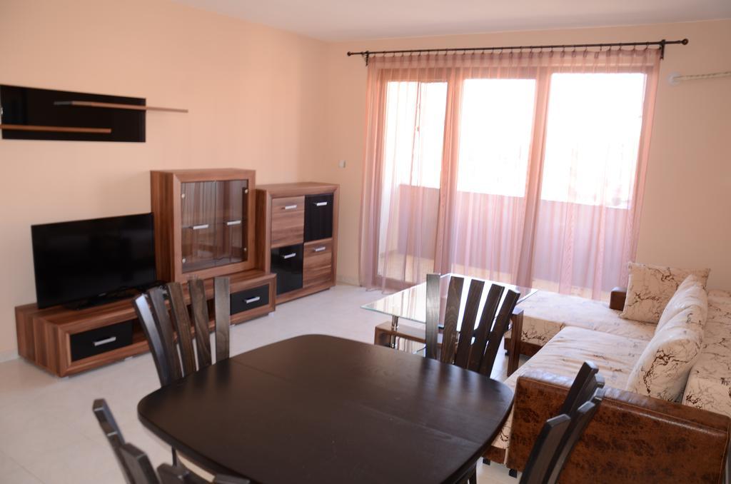 Apartments In Complex Chateau Nessebar Sveti Vlas Luaran gambar