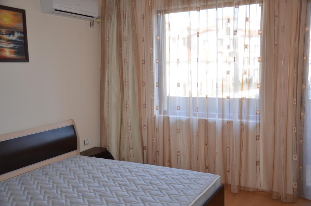 Apartments In Complex Chateau Nessebar Sveti Vlas Luaran gambar