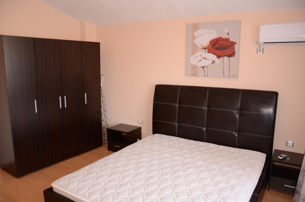 Apartments In Complex Chateau Nessebar Sveti Vlas Luaran gambar