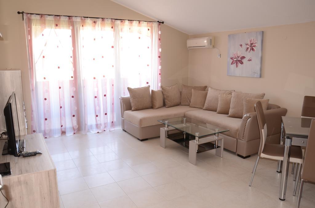 Apartments In Complex Chateau Nessebar Sveti Vlas Luaran gambar