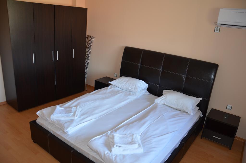 Apartments In Complex Chateau Nessebar Sveti Vlas Luaran gambar