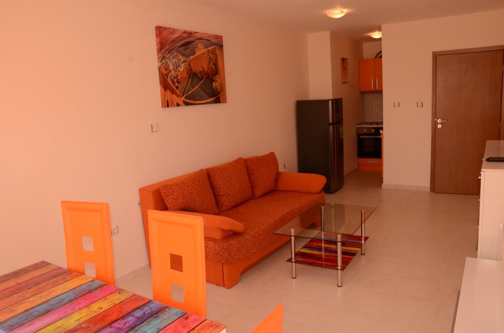 Apartments In Complex Chateau Nessebar Sveti Vlas Luaran gambar