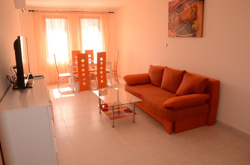 Apartments In Complex Chateau Nessebar Sveti Vlas Luaran gambar