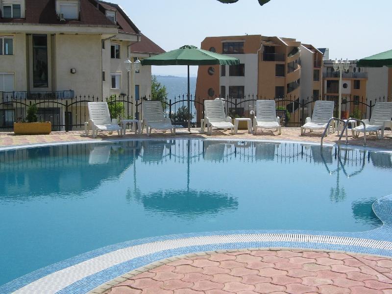 Apartments In Complex Chateau Nessebar Sveti Vlas Luaran gambar
